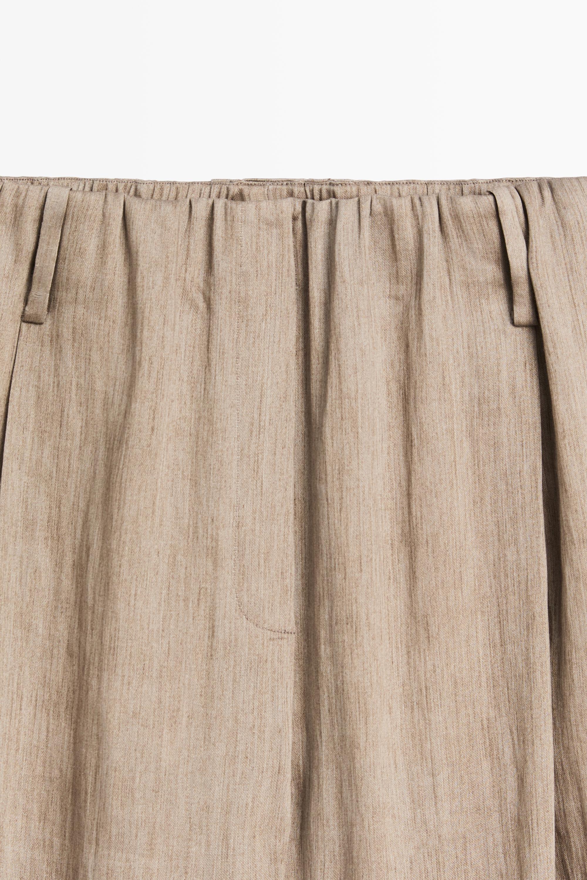 Satin pleated pants with elastic detail - STUDIO